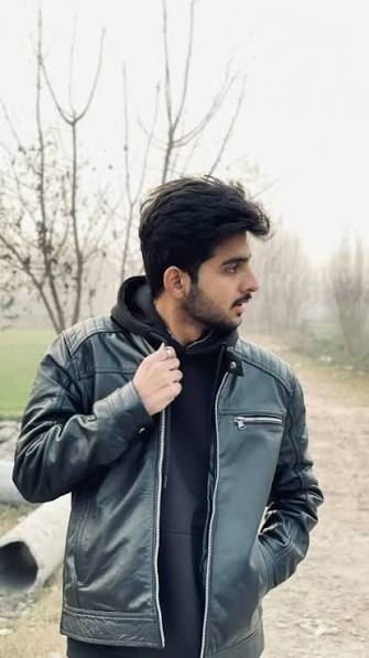 Umer a.